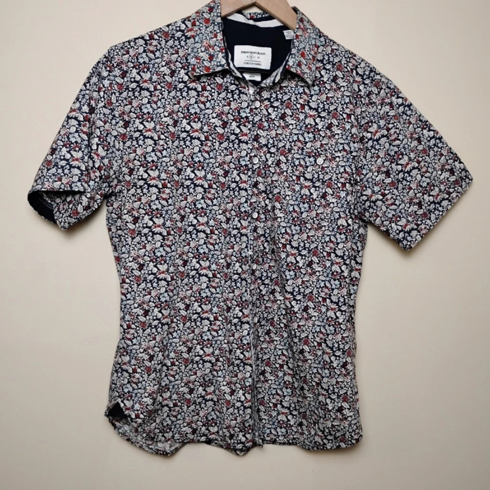 PD&C Navy Blue Floral Button Down, Medium